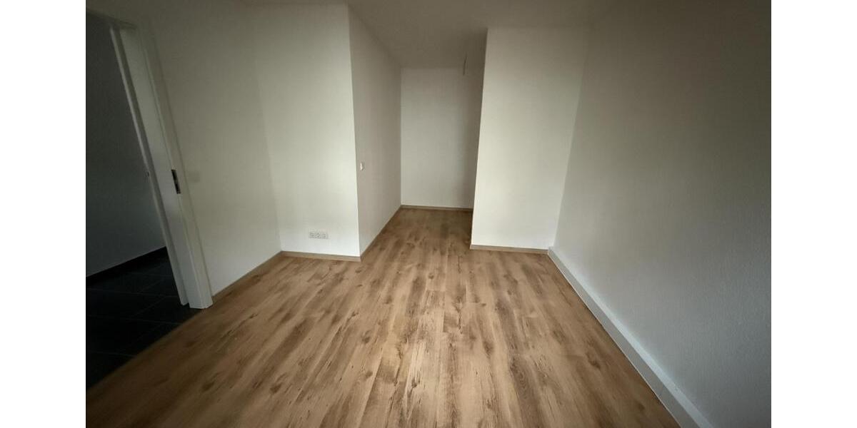 Erdgeschosswohung – Erstbezug, barrierefrei & energetisch saniert in Wuppertal-Langerfeld 2 zimmer