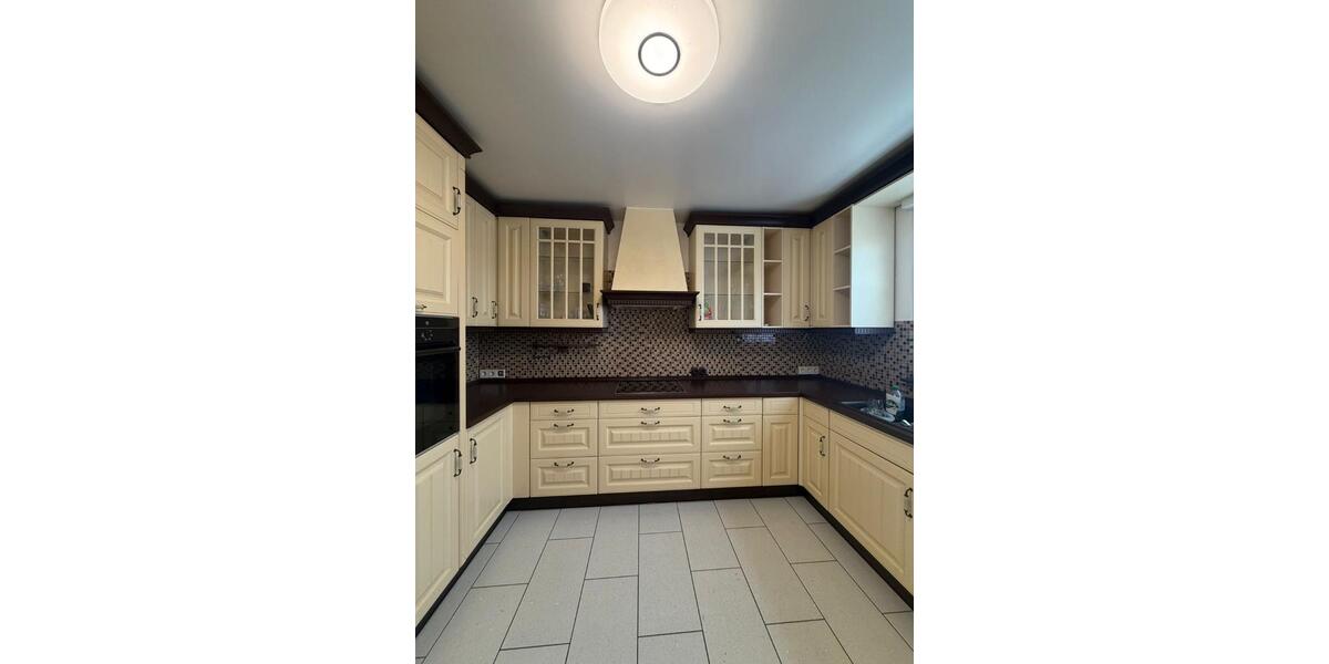 4 Zimmer & viel Platz: Einfamilienhaus in Velbert-Tönisheide zu vermieten 4 zimmer