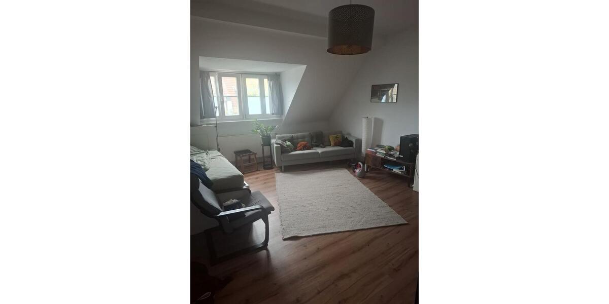 Dachgeschoßwohnung Düsseldorf Oberbilk - 1 Zimmer, 46 m&sup2;, 700&euro; | Angebot:26652879
