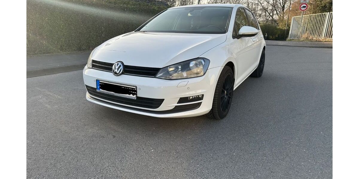 VW Golf 138.000 km 5.990 &euro; Solingen 42651