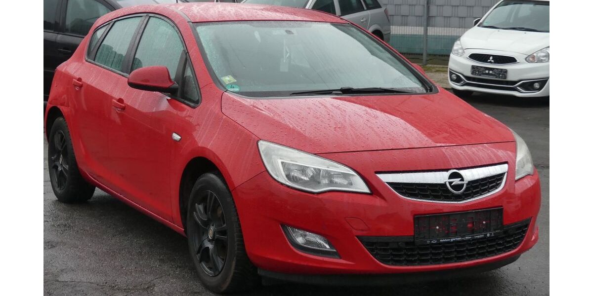 Opel Astra 176.000 km 2.599 &euro; Leverkusen 51379