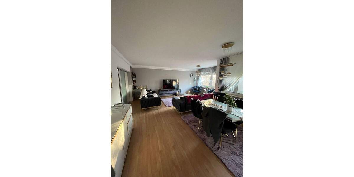 Wohnen auf Emst mit schöner Weitsicht 2 zimmer