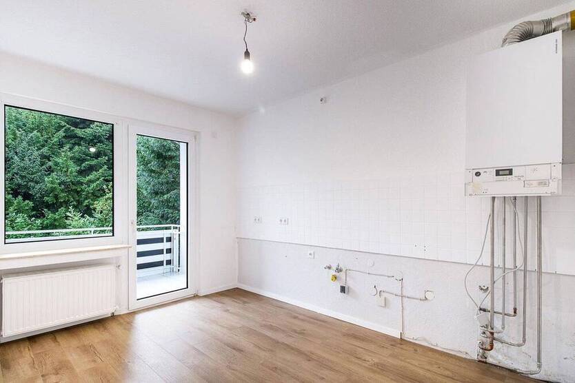 61 m² frisch renovierte 2-Zi.-Wohnung mit modernem Bad - ideal für Anleger & Eigennutzer