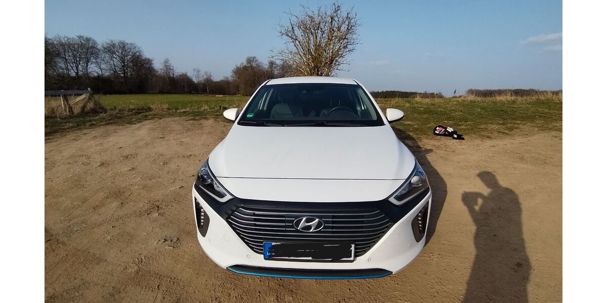 Hyundai IONIQ 76.050 km 12.000 &euro; Halver 58553