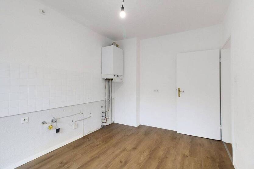 61 m² frisch renovierte 2-Zi.-Wohnung mit modernem Bad - ideal für Anleger & Eigennutzer