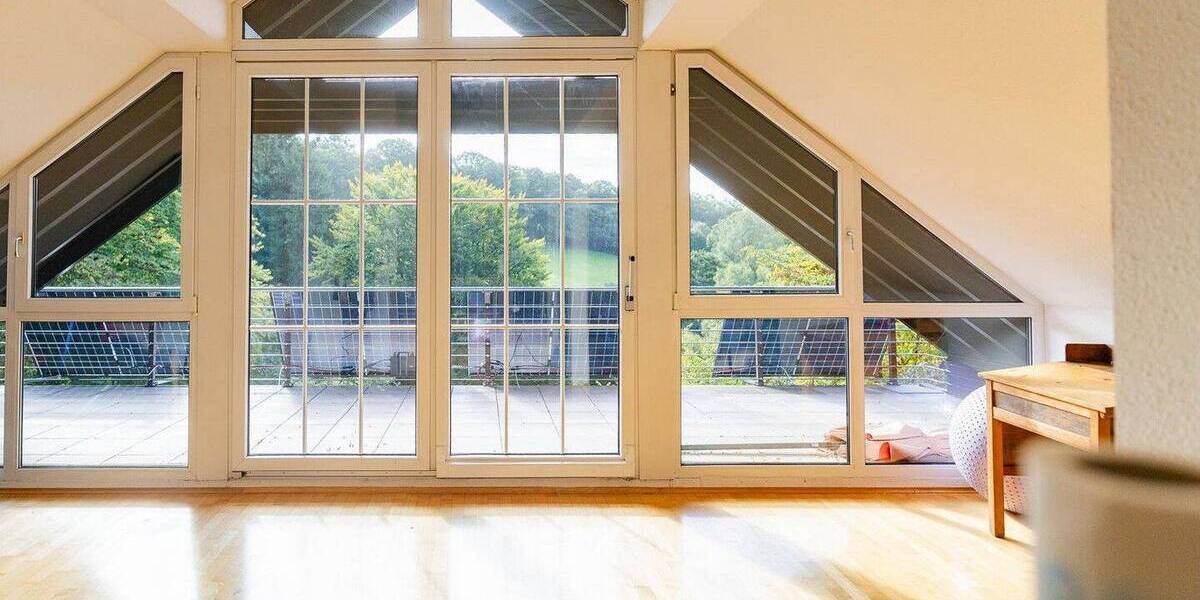 Viel Platz auf 3 Ebenen: großzügige DHH Haus Doppelgarage, PV, naturnahe Lage in Remscheid-Hasten 7 zimmer