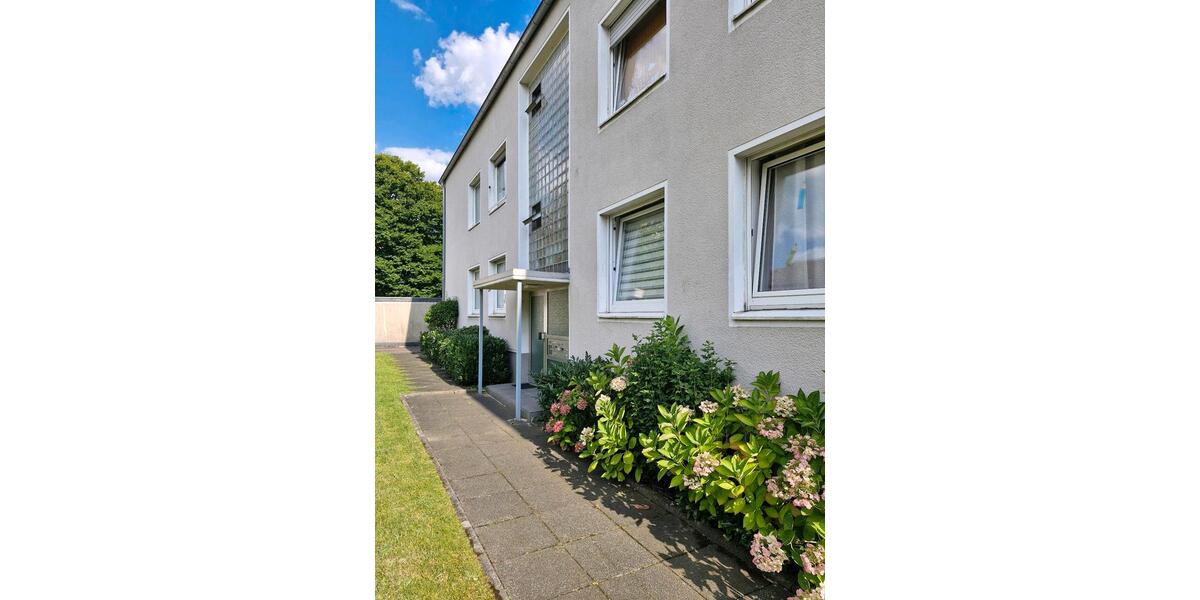 Gemütliche 2-Zimmer-Dachgeschosswohnung in Leverkusen 1 zimmer