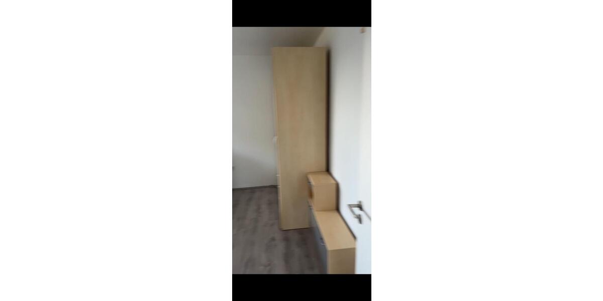 Dachgeschoßwohnung Remscheid - 1 Zimmer, 31 m&sup2;, 400&euro; | Angebot:26252179