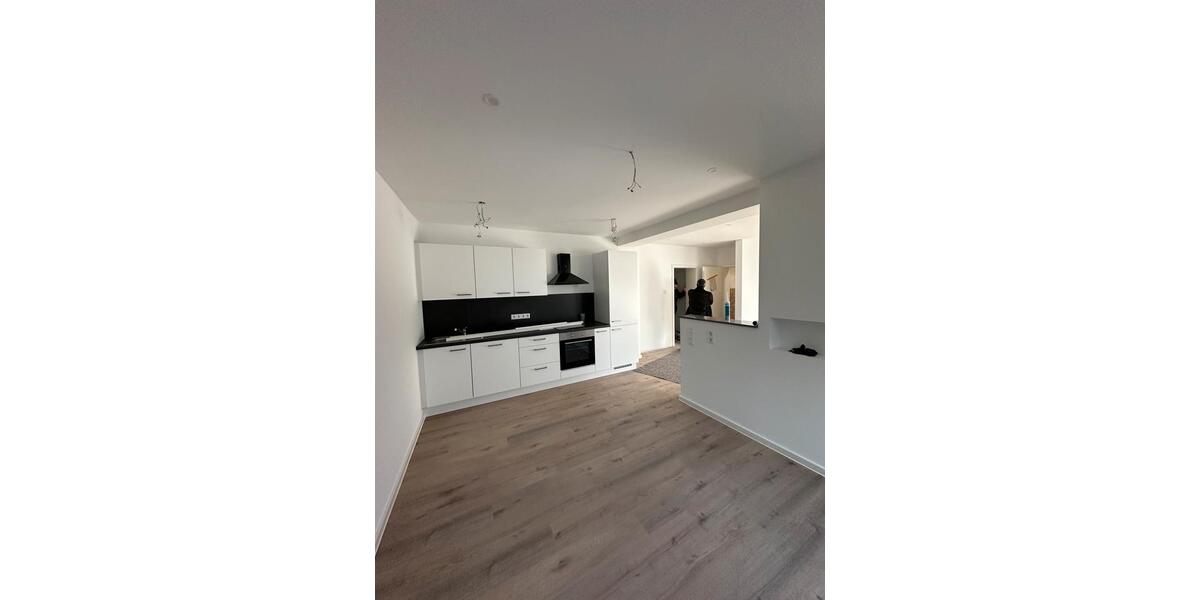 Erdgeschoßwohnung Leverkusen Bürrig - 2 Zimmer, 60 m&sup2;, 1.350&euro; | Angebot:26067461