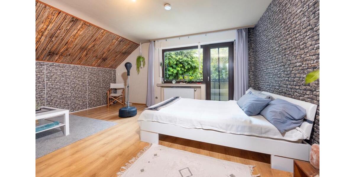 Einfamilienhaus Remscheid - 10 Zimmer, 300 m&sup2;, 550.000&euro; | Angebot:26495629