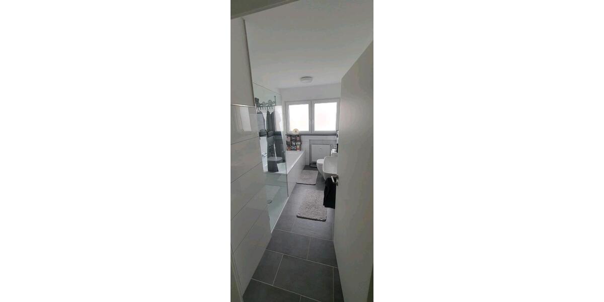 Erdgeschoßwohnung Wuppertal Eckbusch - 3.5 Zimmer, 102 m&sup2;, 1.100&euro; | Angebot:26414749