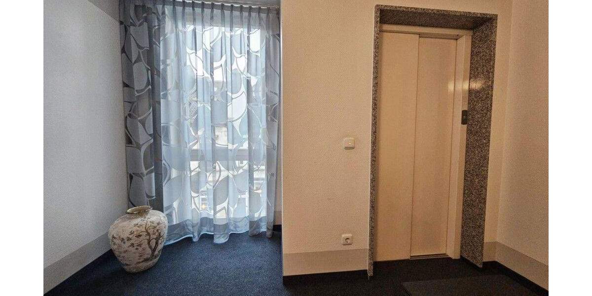 Etagenwohnung Solingen Ohligs-Aufderhöhe - 3 Zimmer, 117 m&sup2;, 1.400&euro; | Angebot:25702959