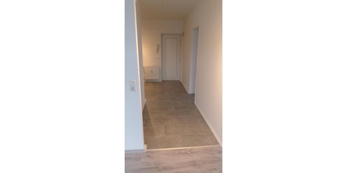 3 Zimmer 75 qm DG Wohnung mit 30 qm Dachterrasse KERNSANIERT 3 zimmer