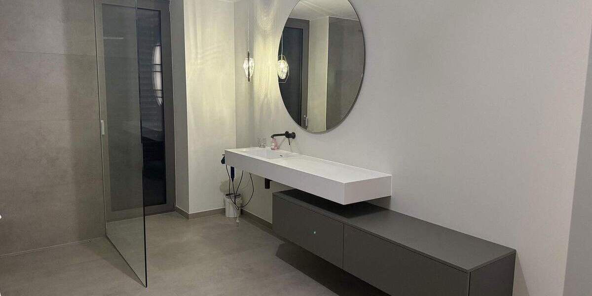 Wunderschönes modernes EFH mit höchster Privatsphäre am Ahlenberg 7 zimmer