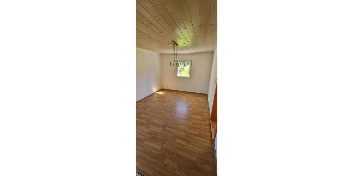 Einfamilienhaus Leichlingen (Rheinland) - 5 Zimmer, 80 m&sup2;, 800&euro; | Angebot:26183825