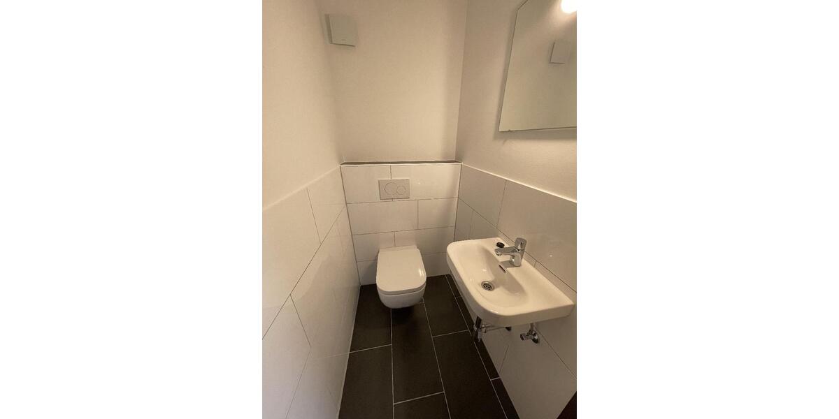 Sanierte 3 Zimmerwohnung am Hanielpark in Düsseldorf-Düsseltal 3 zimmer