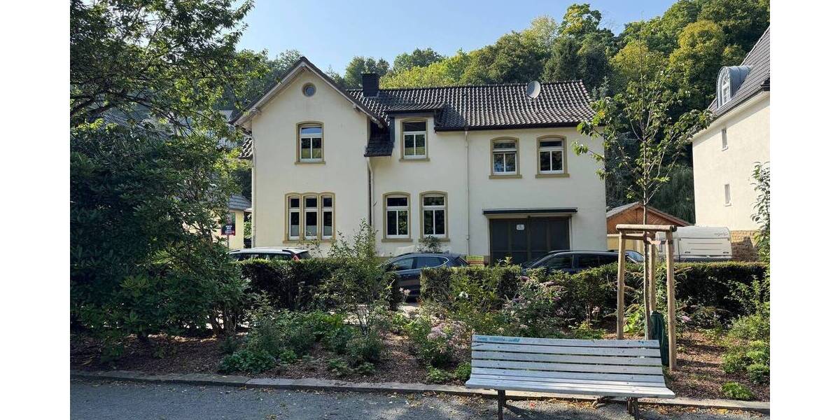 Einfamilienhaus Engelskirchen Ründeroth - 7 Zimmer, 159 m&sup2;, 325.000&euro; | Angebot:25738111