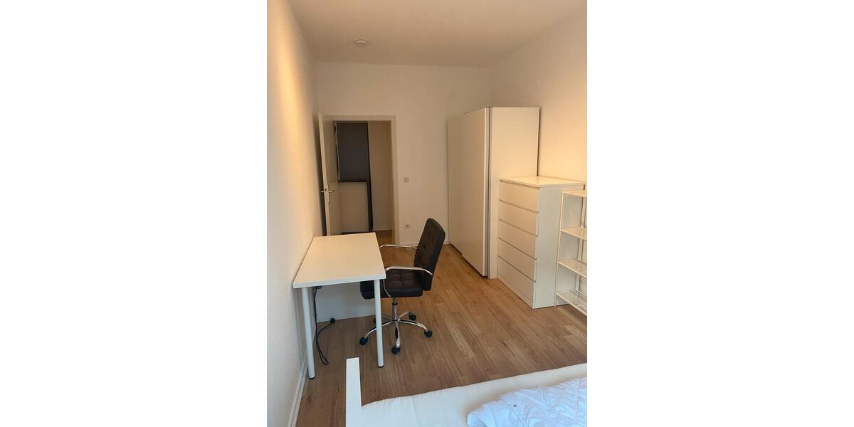 Ein Zimmer (15m2) in 2er-WG in Oberbilk 3 zimmer
