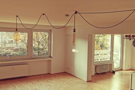 Familienfreundliche Eigentumswohnung in Düsseldorf-Düsselta 5.5 zimmer