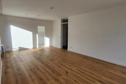 Wohnung Düsseldorf Derendorf - 2 Zimmer, 77 m&sup2;, 1.198&euro; | Angebot:24757121