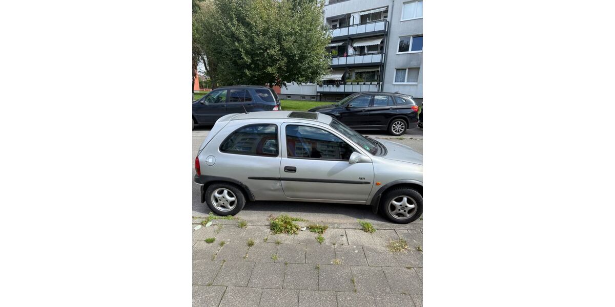 Opel Corsa 174.000 km 1.000 &euro; Düsseldorf 40229