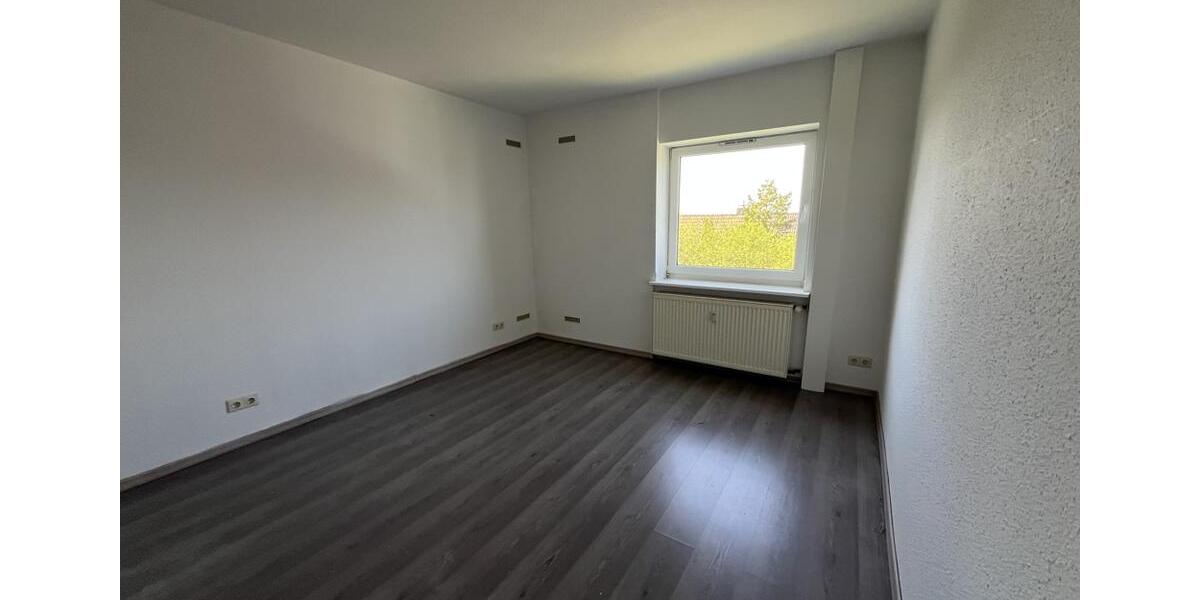 Erdgeschoßwohnung Remscheid Lüttringhausen - 3 Zimmer, 65 m&sup2;, 480&euro; | Angebot:26462521