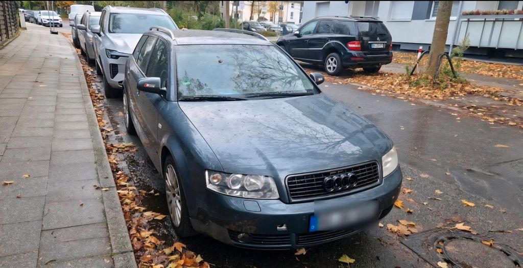 Audi A4 198.000 km 2.599 &euro; Remscheid 42857