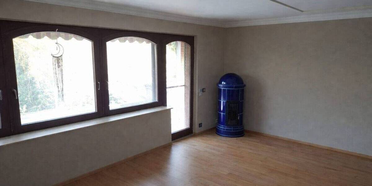 Reihenmittelhaus Velbert Mitte - 7 Zimmer, 160 m&sup2;, 420.000&euro; | Angebot:26258304