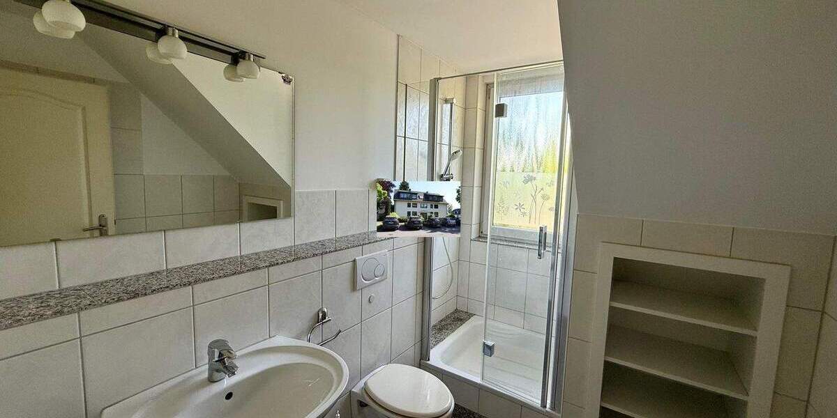 Mehrfamilienhaus, Wohnhaus Düsseldorf Urdenbach - 1 Zimmer, 360 m&sup2;, 1.190.000&euro; | Angebot:24036001