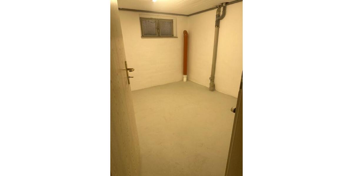 Modernes Reihenhaus in ruhiger Lage in Solingen-Gräfrath für maximal 2 Personen. 3 zimmer