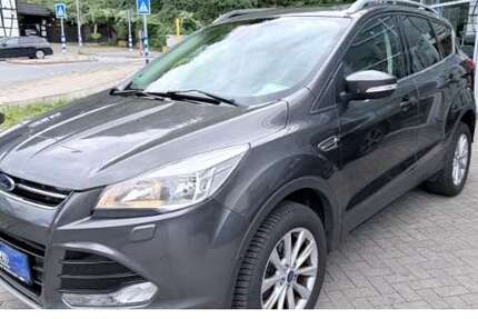 Ford Kuga 98.000 km 12.450 € Essen-Kettwig 45219