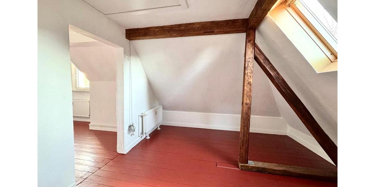 Schöne renovierte Single Wohnung in ruhiger Umgebung! 1.5 zimmer