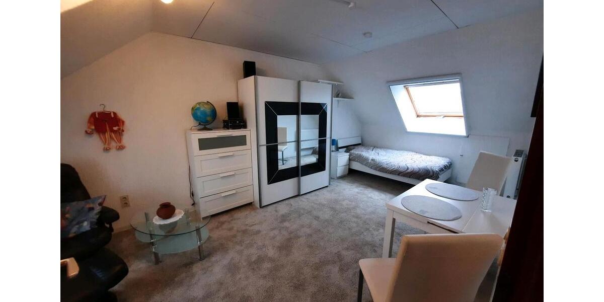 Dachgeschoßwohnung Leverkusen Bergisch Neukirchen - 1 Zimmer, 35 m&sup2;, 350&euro; | Angebot:25714429