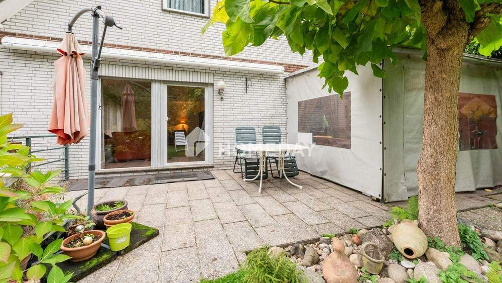 Komfortables Einfamilienhaus mit fünf Zimmern, moderner Haustechnik und grüner Wohlfühloase 5 zimmer