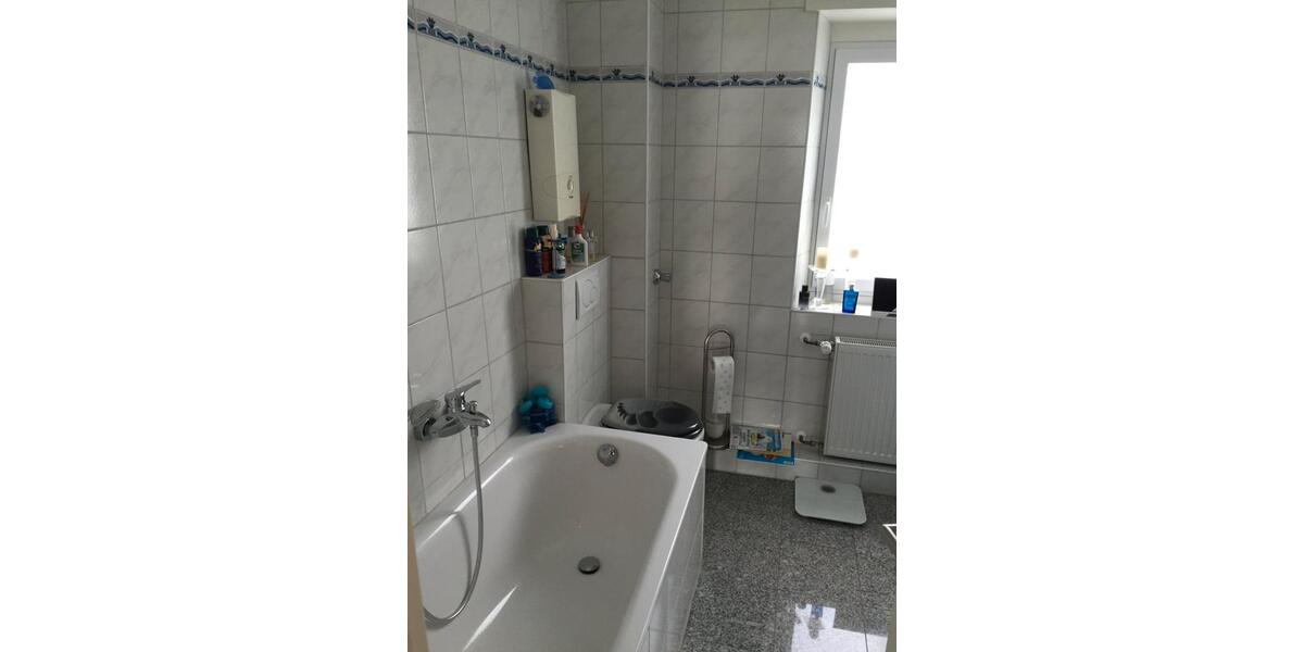 Erdgeschoßwohnung Leverkusen Bürrig - 3 Zimmer, 50 m&sup2;, 890&euro; | Angebot:26099112
