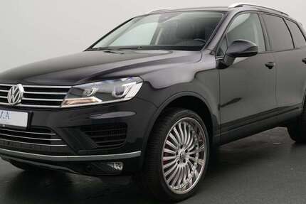 VW Touareg 151.300 km 18.990 € Leverkusen 51373