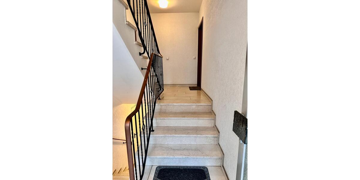Etagenwohnung Düsseldorf Stadtbezirk 9 - 3 Zimmer, 85 m&sup2;, 189.999&euro; | Angebot:26445586