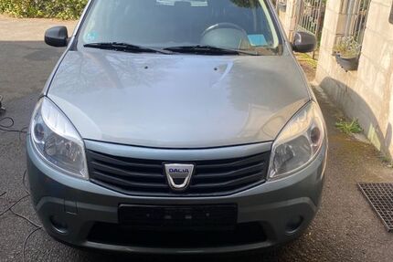 Dacia Sandero 157.567 km 1.600 &euro; Remscheid 42857