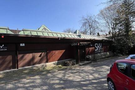 ***Saunaclub mit sehr guter Infrastruktur und Konzession nach § 12 ProstSchG! *** zimmer