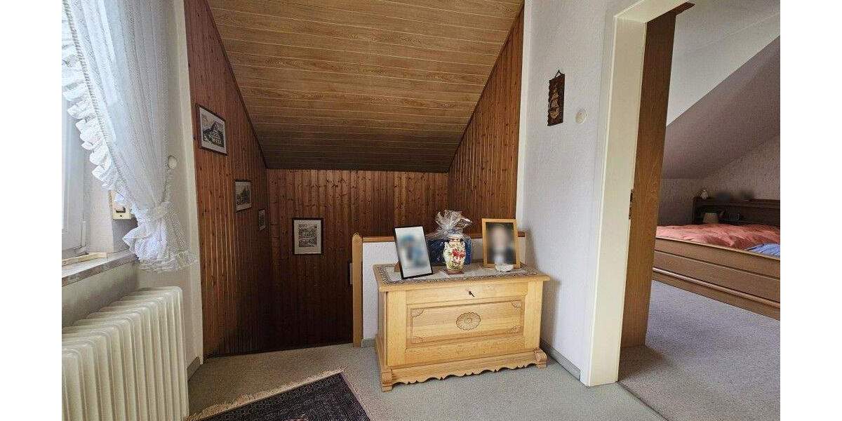 Geborgen wohnen im Schieferkleid – Ankommen und Zuhause sein - freistehendes Einfamilienhaus mit Garten und Garage 3 zimmer