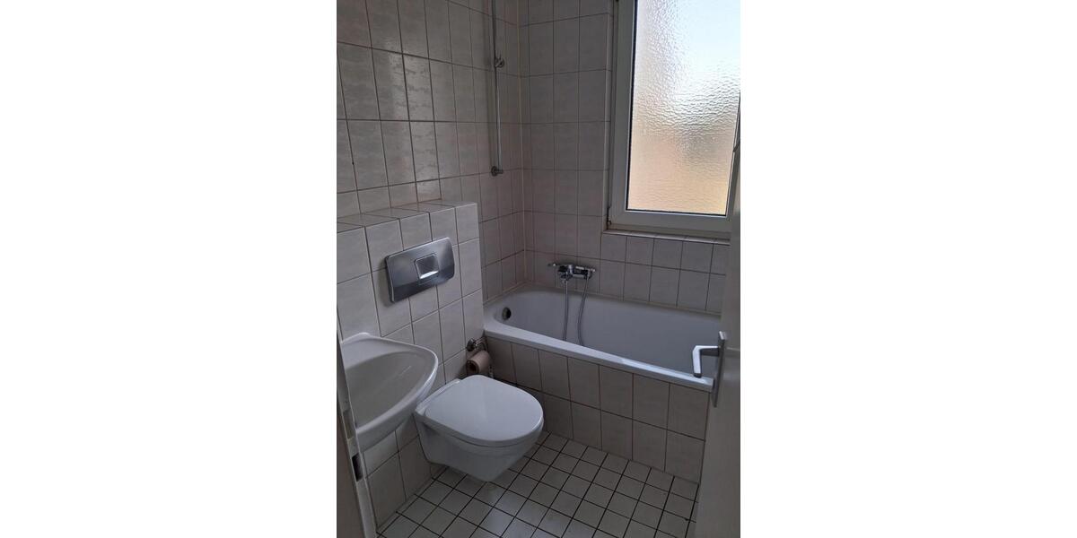 Etagenwohnung Leverkusen Opladen - 2 Zimmer, 68 m&sup2;, 657&euro; | Angebot:25430679