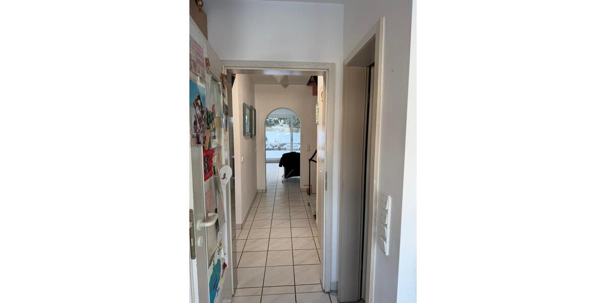 Gepflegte Doppelhaushälfte mit Garten, Fußbodenheizung & Garage 5 zimmer