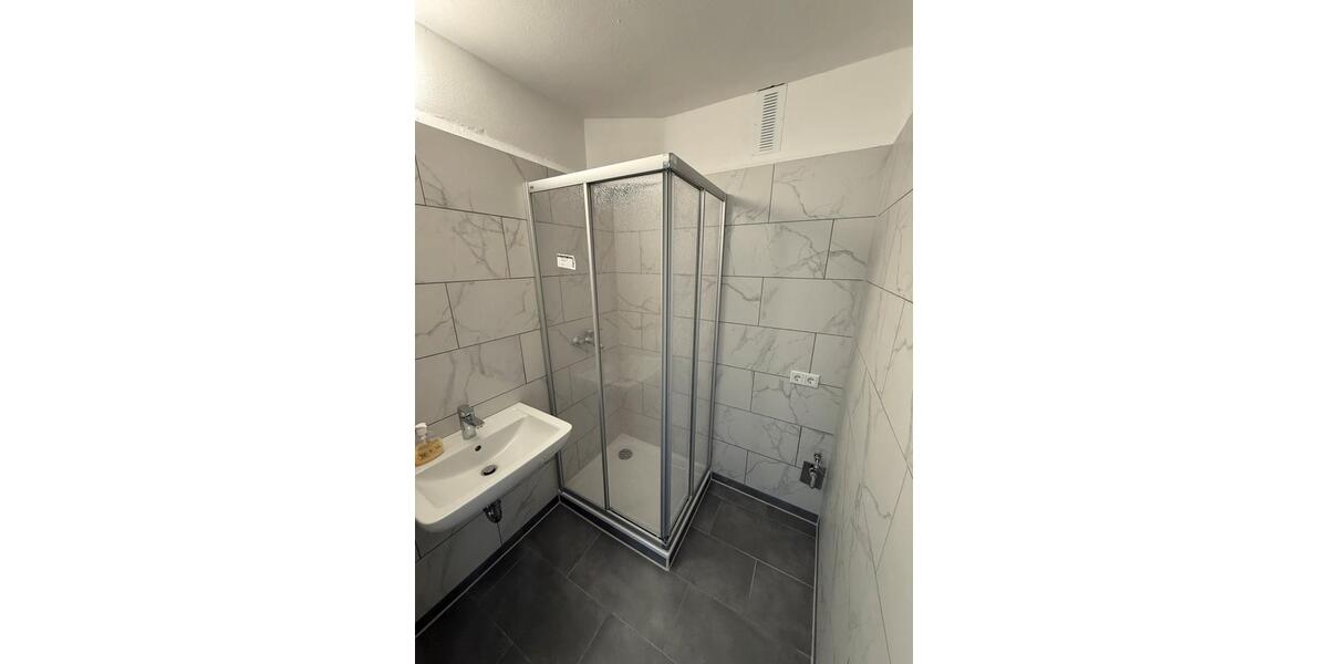 Etagenwohnung Solingen - 3 Zimmer, 76 m&sup2;, 750&euro; | Angebot:26235799