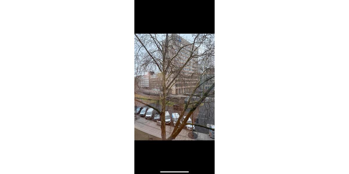 BüroPraxisKosmetik Râume in Stadtmitte Düsseldorf zu vemieten zimmer