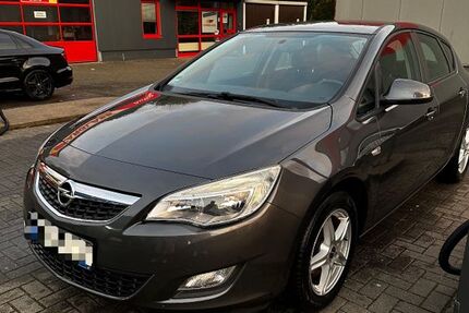 Opel Astra 118.000 km 5.500 € Leverkusen 51379