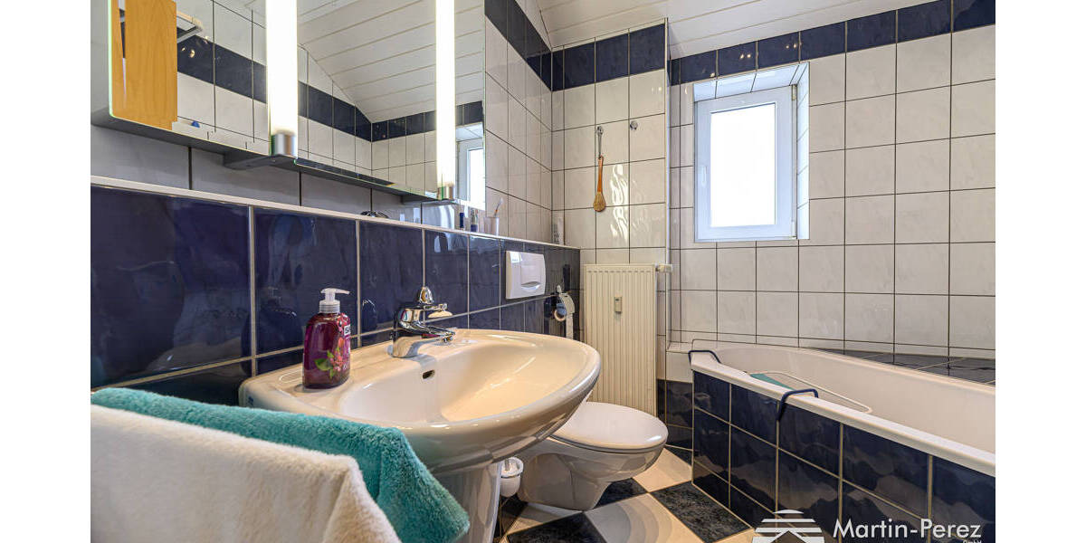 Etagenwohnung Breckerfeld Zurstraße - 3 Zimmer, 75 m&sup2;, 185.000&euro; | Angebot:26161917