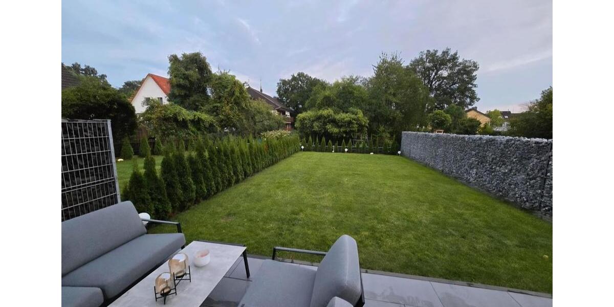 Einfamilienhaus Bergisch Gladbach Gronau - 4 Zimmer, 135 m&sup2;, 2.200&euro; | Angebot:26248135