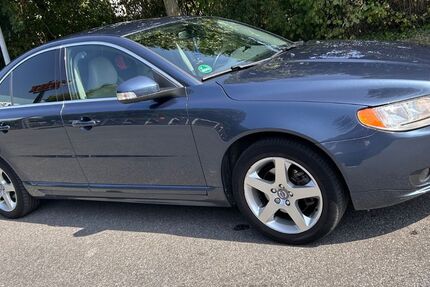 Volvo S80 167.000 km 9.200 € Düsseldorf 40231