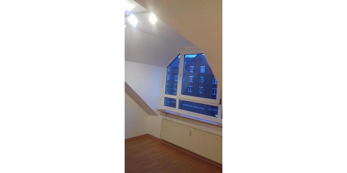 Dachgeschoßwohnung Düsseldorf Stadtbezirk 8 - 2 Zimmer, 42 m&sup2;, 580&euro; | Angebot:26423157