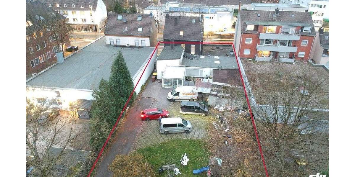 Investorenobjekt mit 3 Wohnungen, 2 Ladenlokalen und Erweiterungsmöglichkeiten zimmer